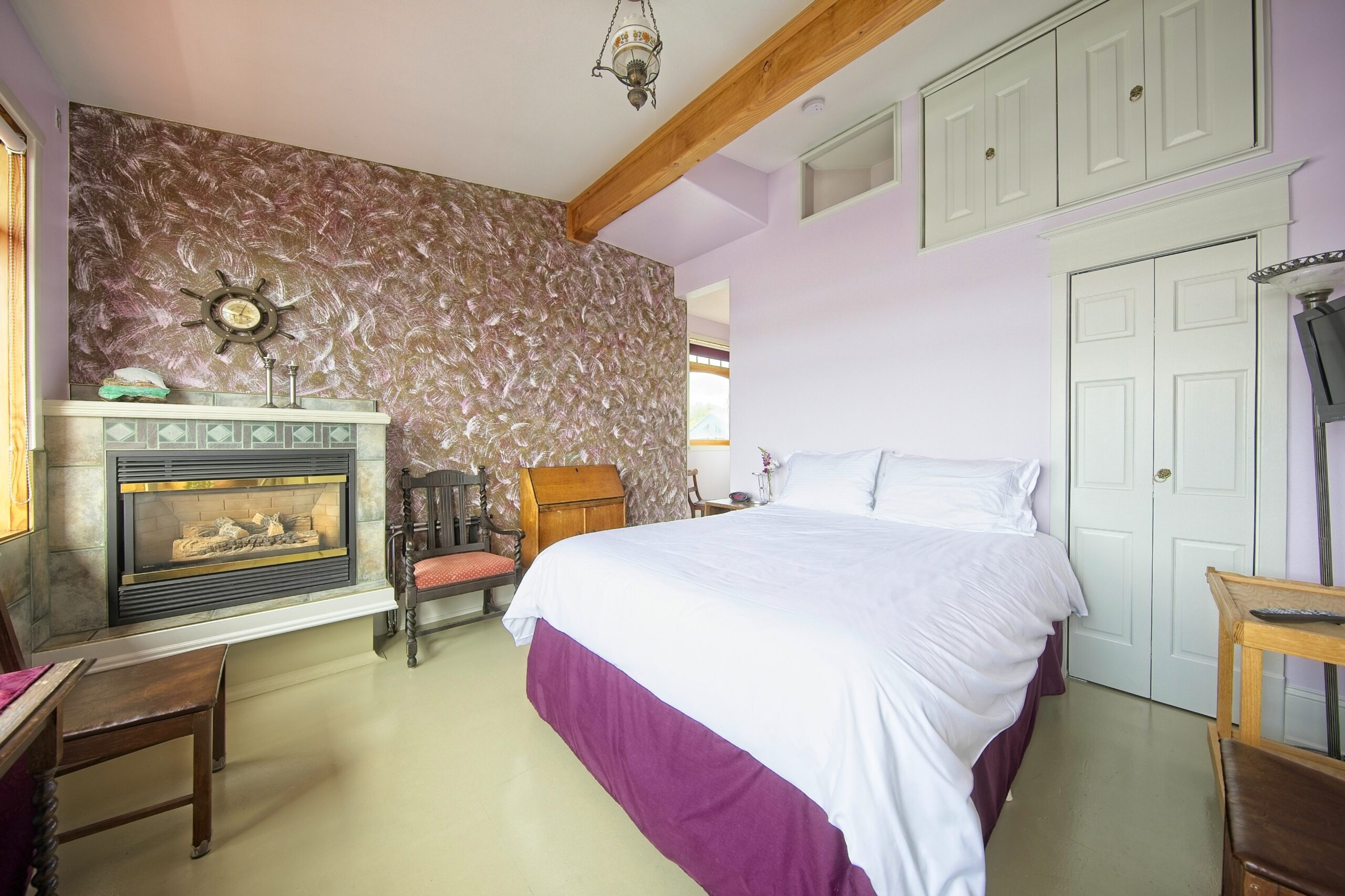 Lighthouse Room at Eagle Bluff Bed & Breakfast